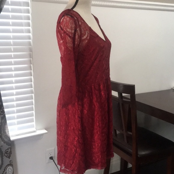 Jessica Simpson red lace dress - Picture 5 of 9